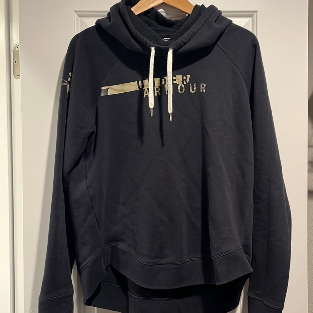 Under Armour M Women’s Sweatshirt